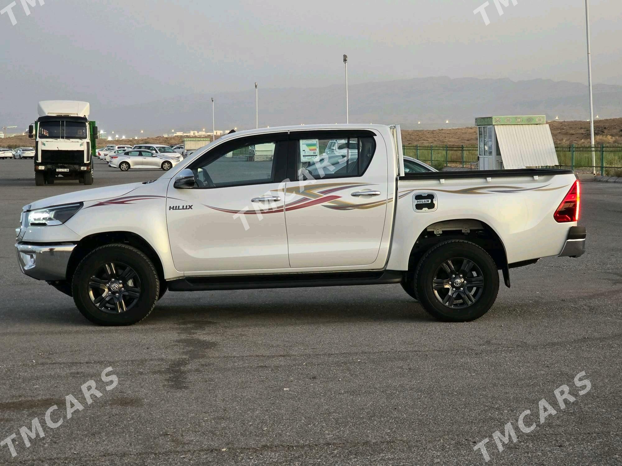 Toyota Hilux 2025 - 669 000 TMT - Ашхабад - img 3