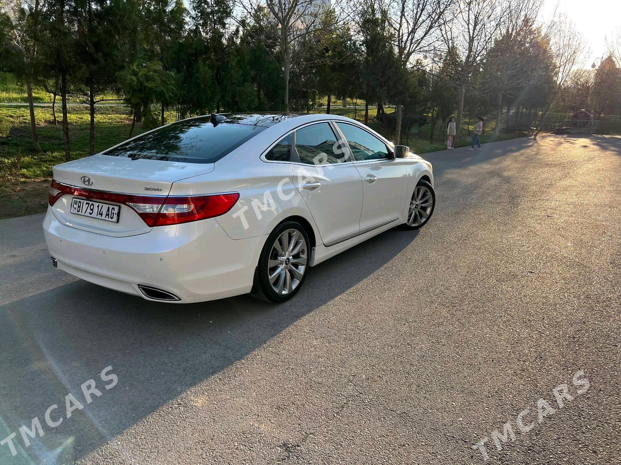 Hyundai Azera 2012 - 220 000 TMT - Köşi - img 4