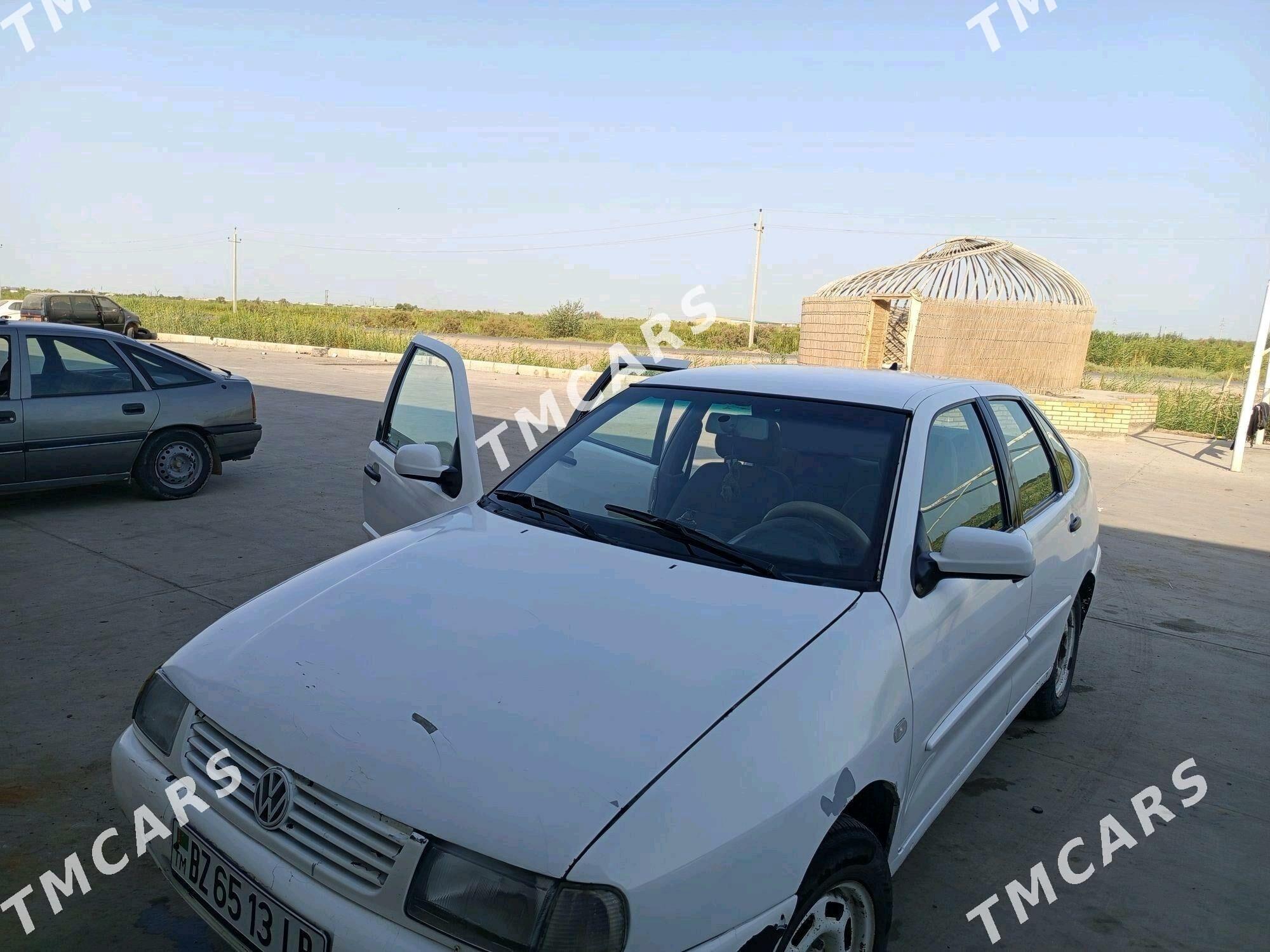 Volkswagen Polo 2001 - 35 000 TMT - Dänew - img 5