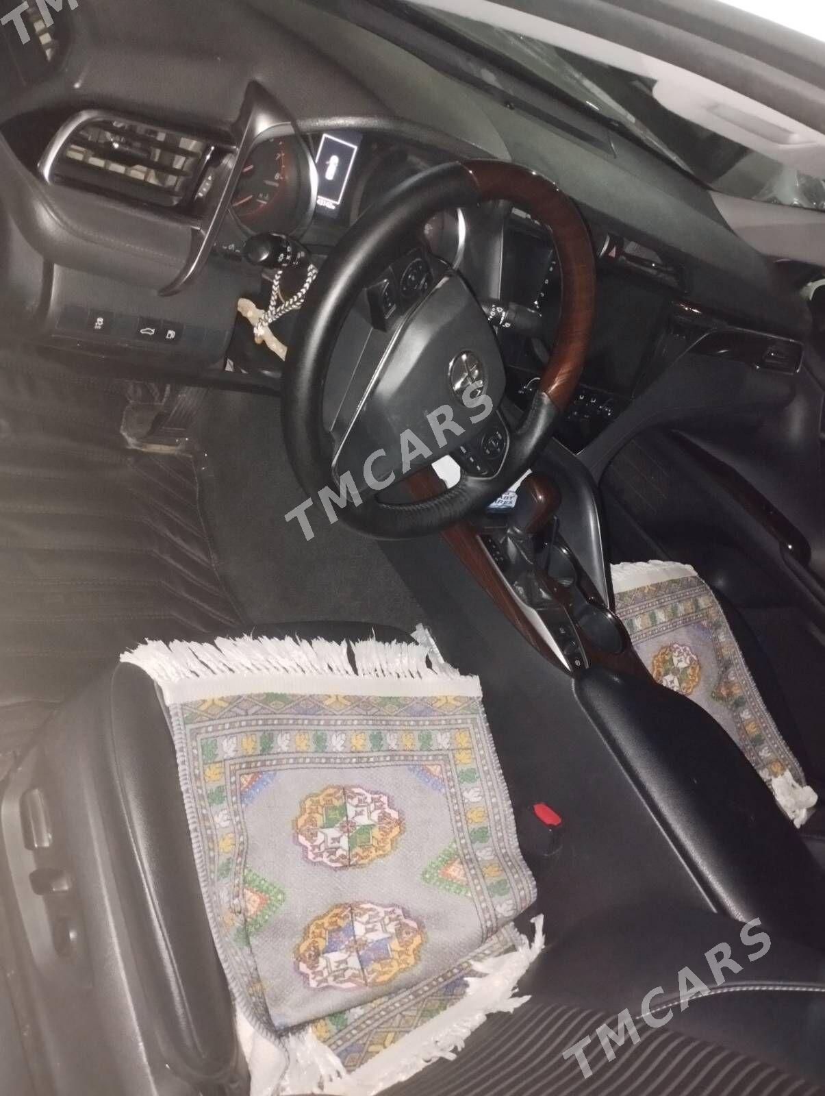 Toyota Camry 2018 - 260 000 TMT - Мир 7 - img 3