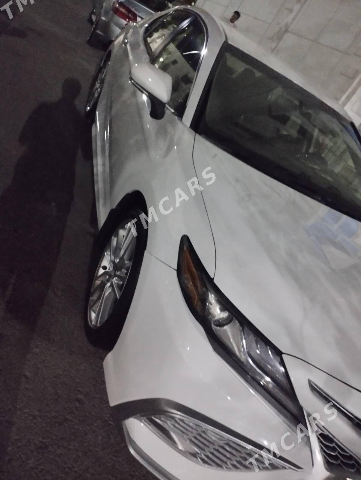 Toyota Camry 2018 - 260 000 TMT - Мир 7 - img 6