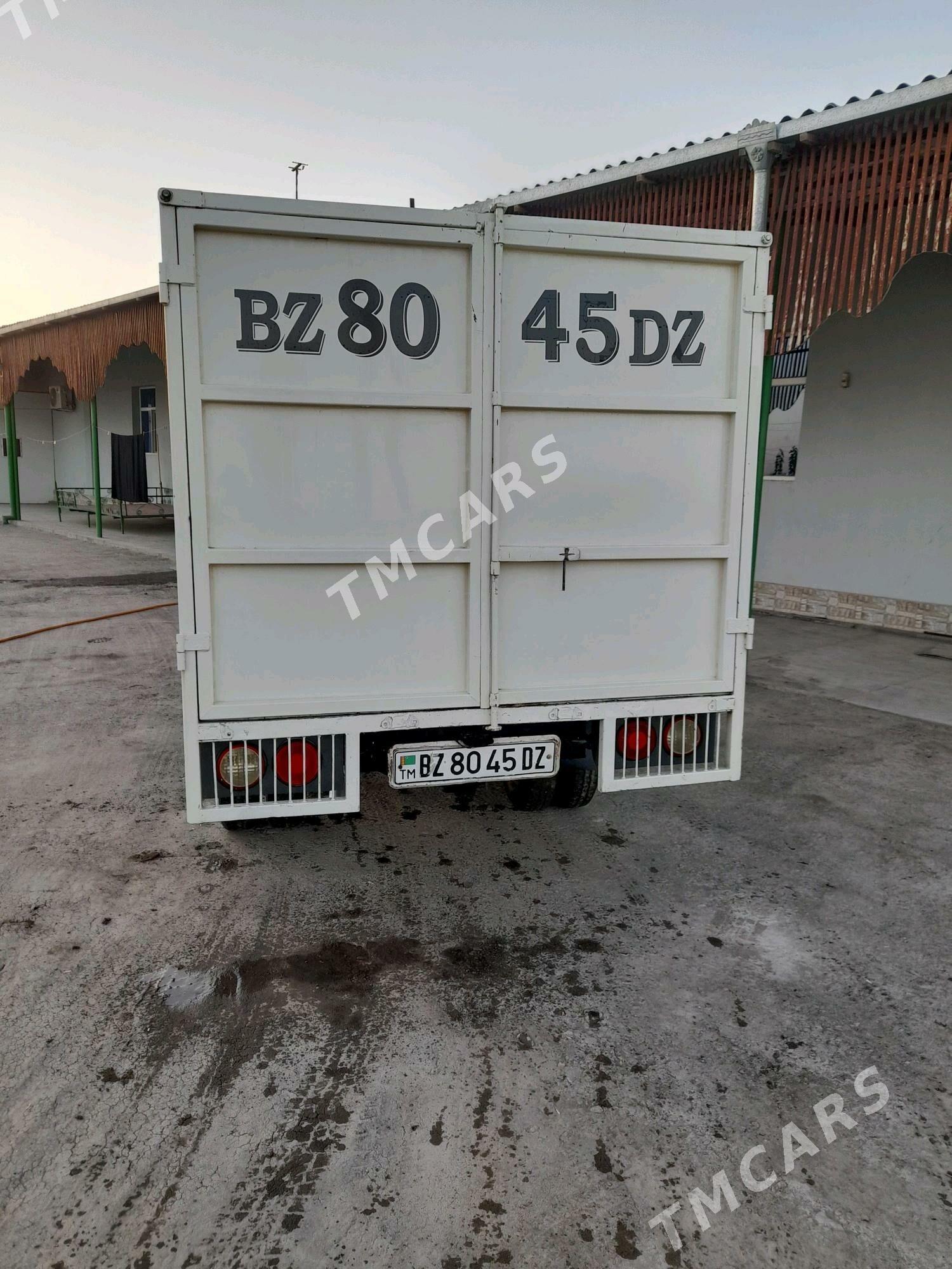 Kia Bongo 2008 - 180 000 TMT - Daşoguz - img 4