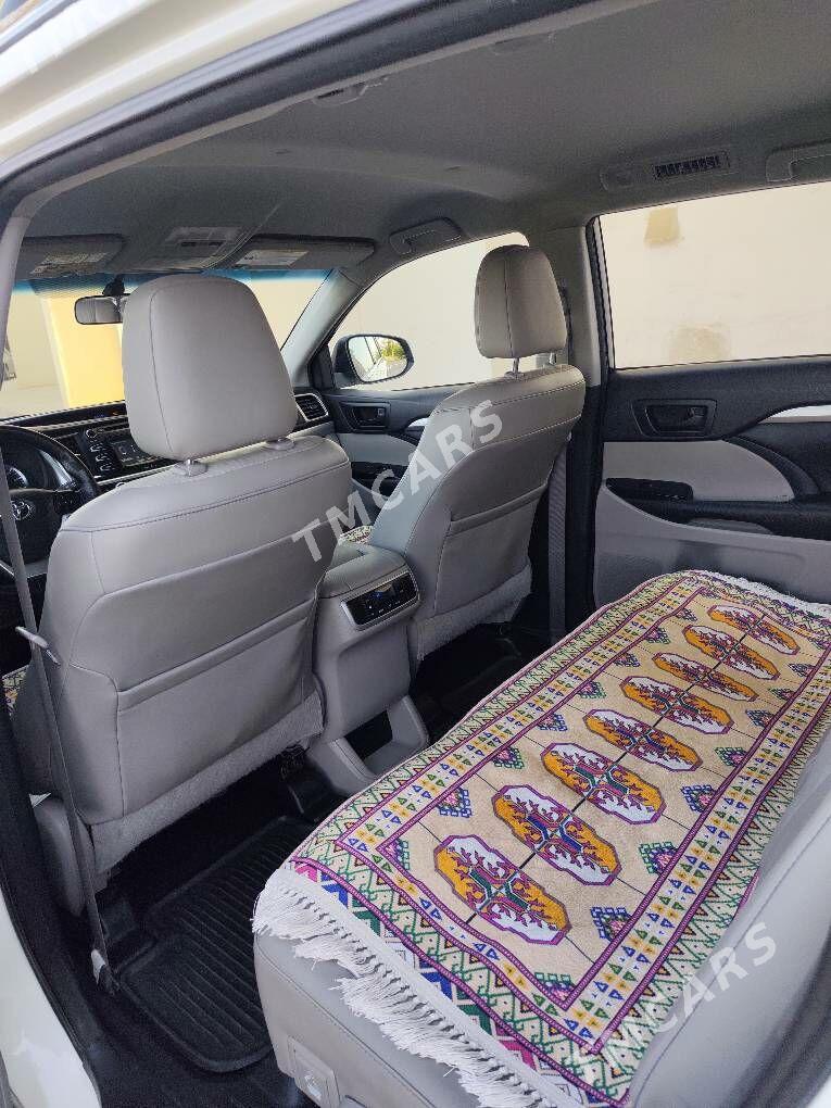 Toyota Highlander 2016 - 440 000 TMT - Çärjew - img 9