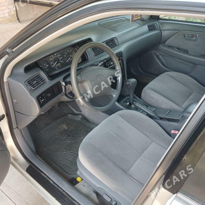 Toyota Camry 2001 - 150 000 TMT - Daşoguz - img 4