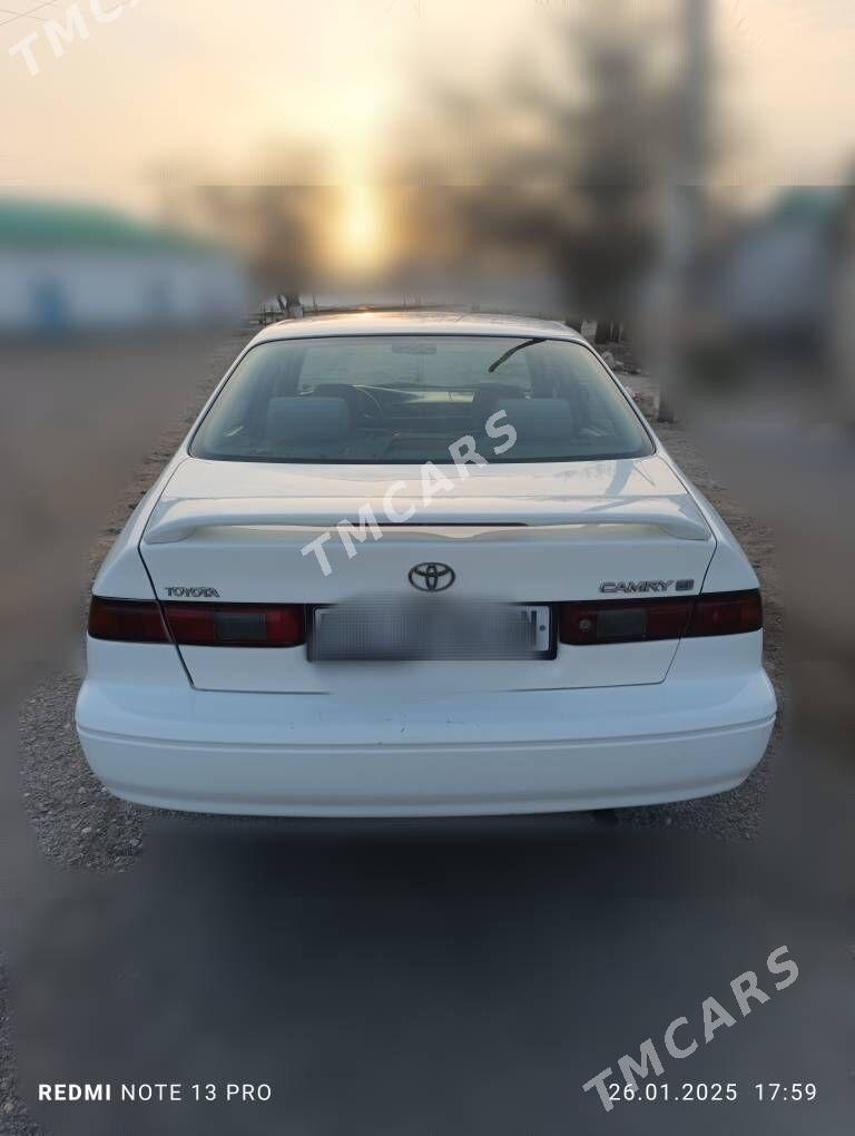 Toyota Camry 1998 - 110 000 TMT - Гызыларбат - img 2
