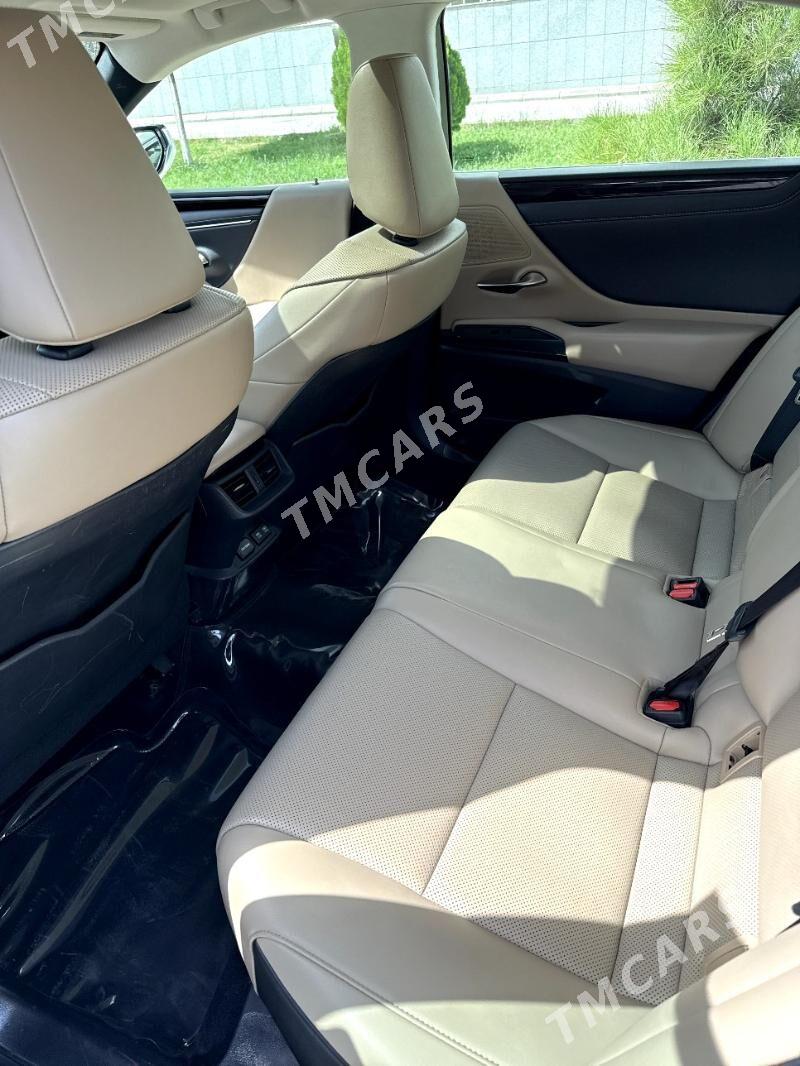 Lexus ES 350 2019 - 605 000 TMT - Гаудан "В" - img 4