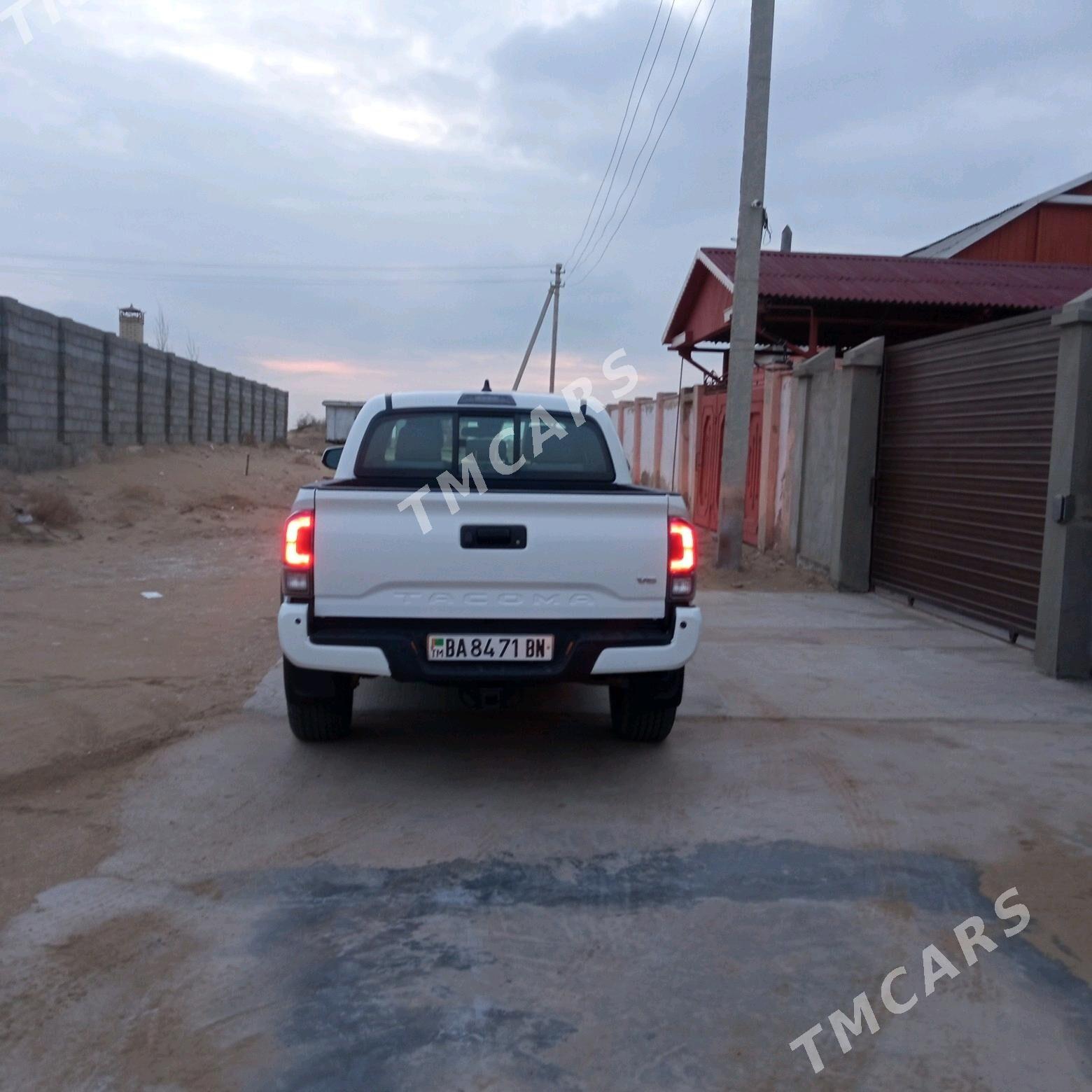 Toyota Tacoma 2021 - 480 000 TMT - Hazar - img 3