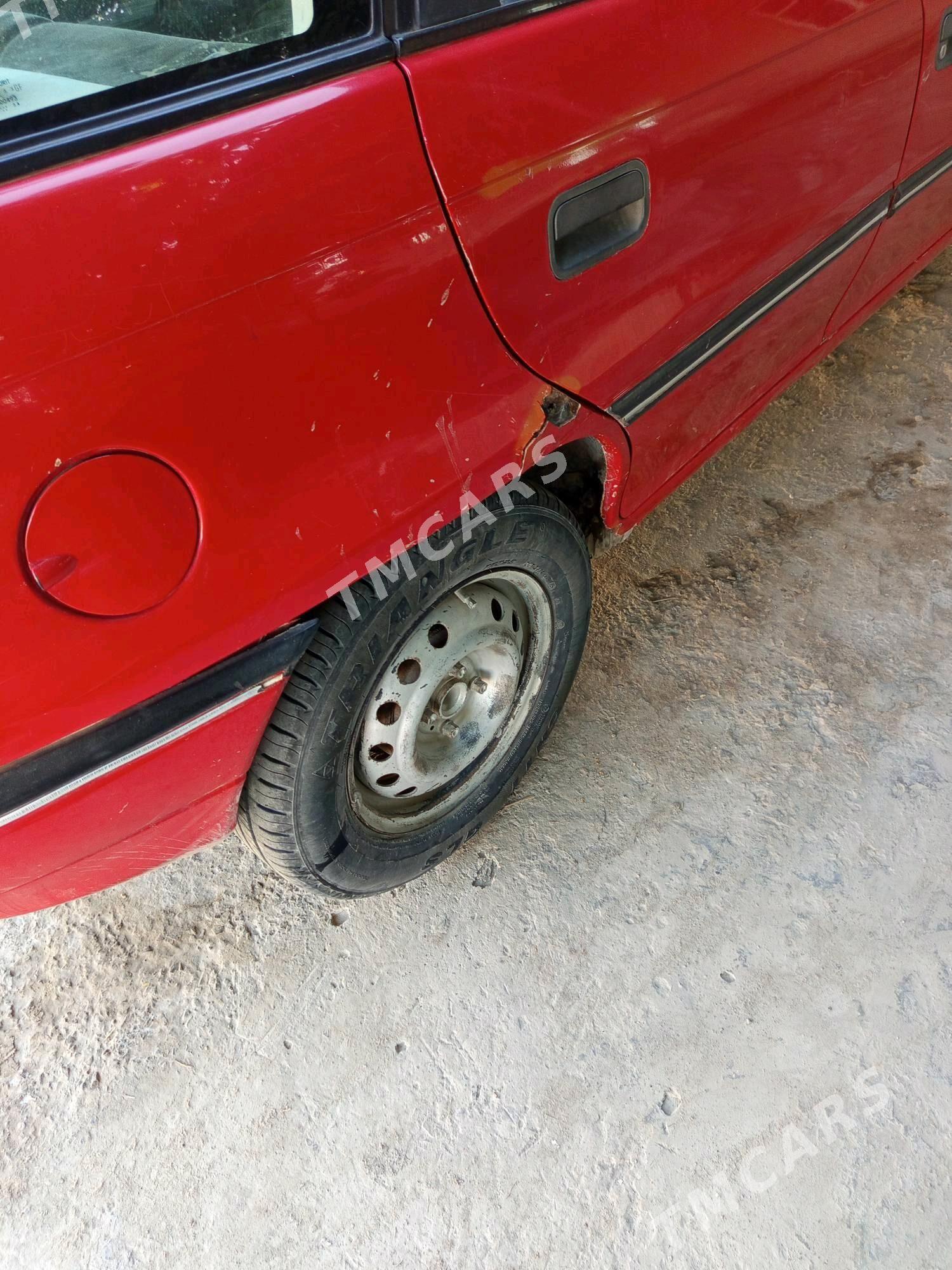 Opel Astra 1993 - 32 000 TMT - Şabat etr. - img 3