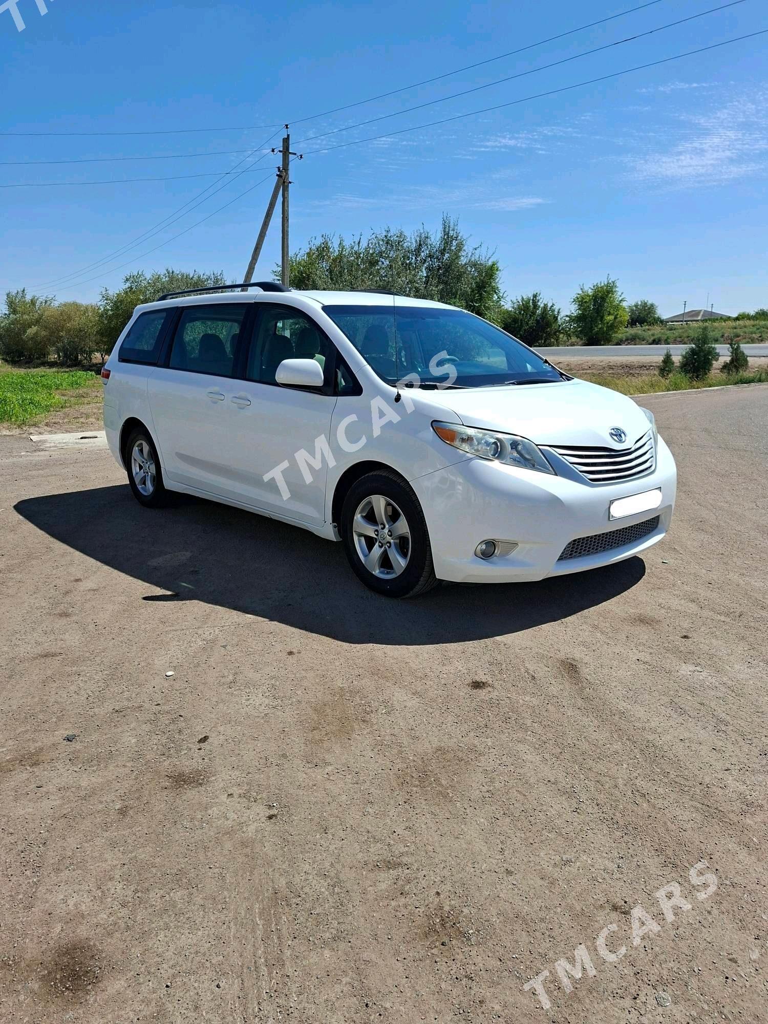 Toyota Sienna 2012 - 285 000 TMT - Gurbansoltan Eje - img 2
