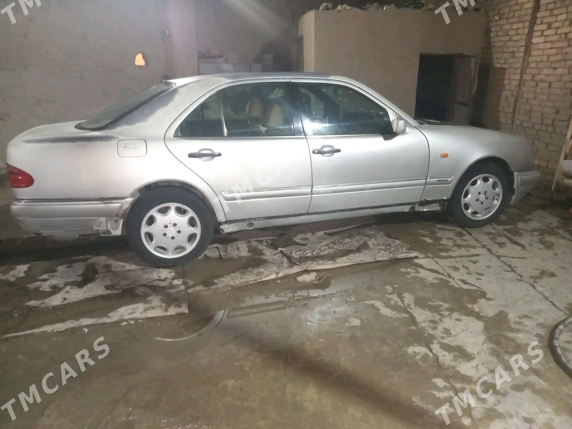 Mercedes-Benz 230E 1996 - 30 000 TMT - Köneürgenç - img 5