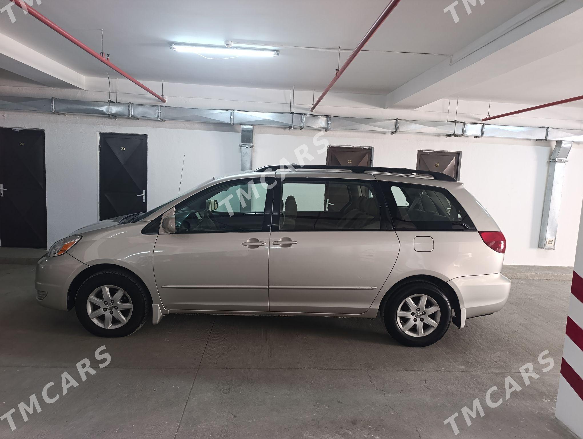 Toyota Sienna 2004 - 210 000 TMT - Aşgabat - img 6
