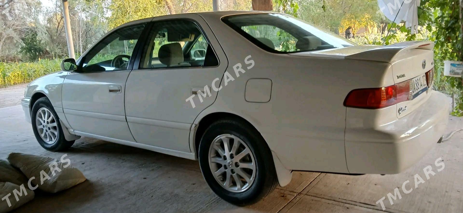 Toyota Camry 2000 - 140 000 TMT - Köneürgenç - img 2