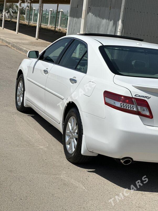 Toyota Camry 2011 - 250 000 TMT - Мары - img 7