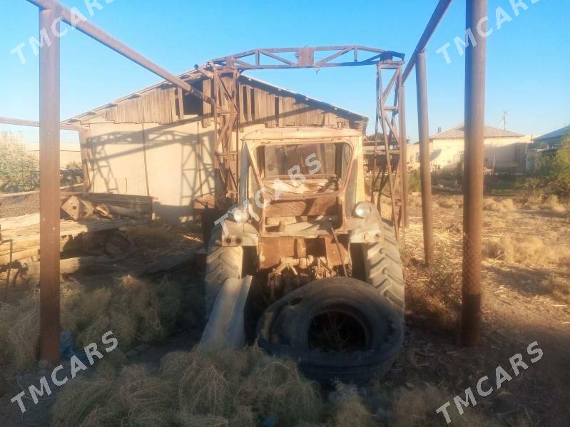 MTZ T-28 1990 - 30 000 TMT - Сакарчага - img 1