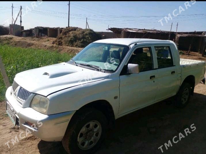 Mitsubishi L200 2005 - 75 000 TMT - Ýolöten - img 2