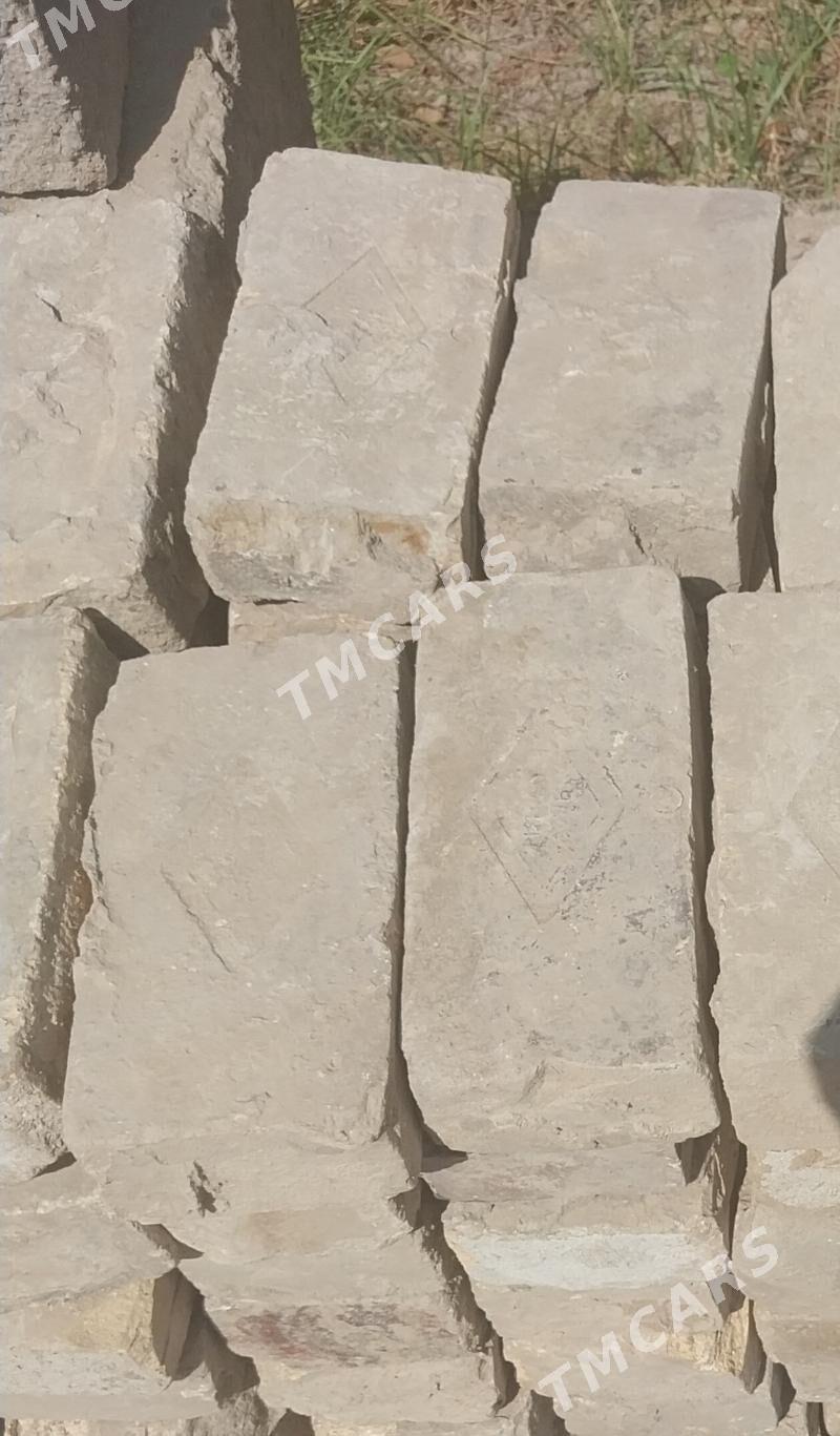 Agniporny kerpic - Çärjew - img 2