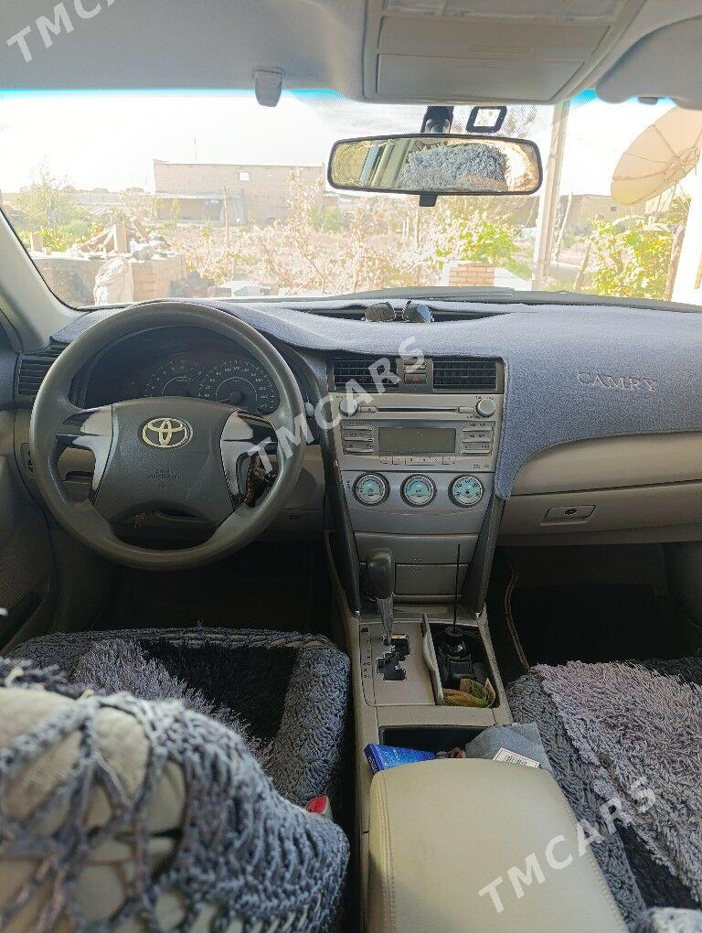 Toyota Camry 2008 - 130 000 TMT - Мургап - img 1