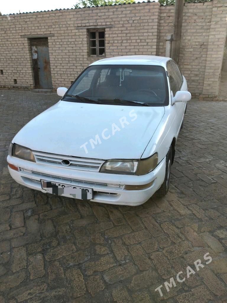 Toyota Corolla 1995 - 35 000 TMT - Туркменгала - img 1