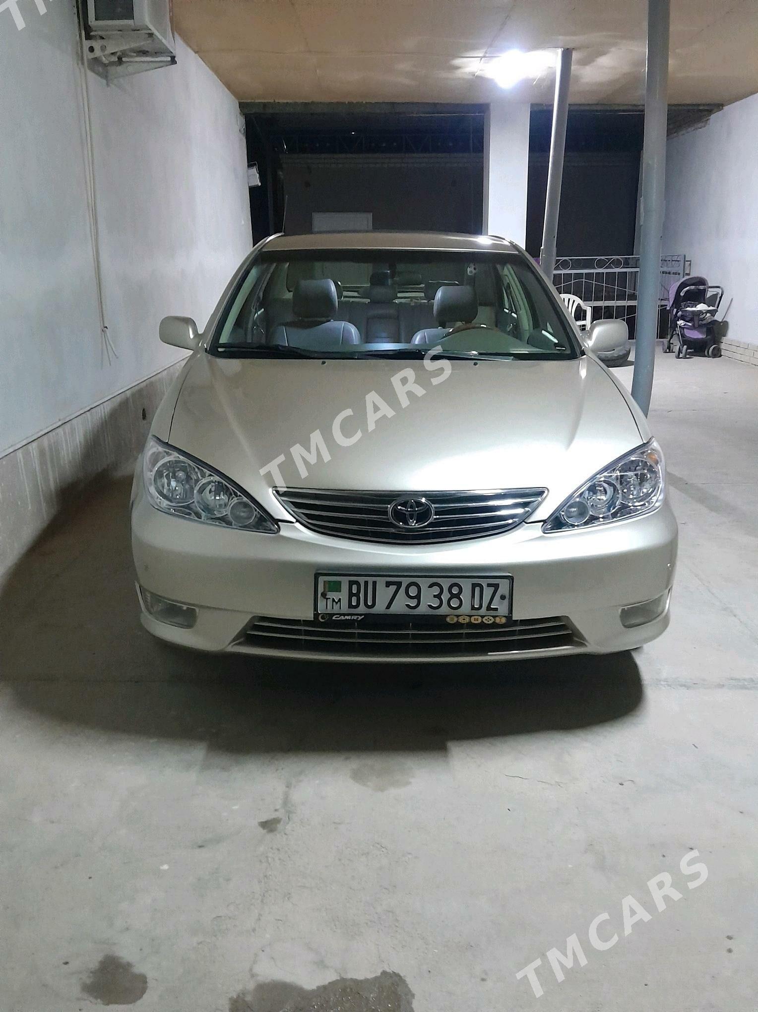 Toyota Camry 2005 - 180 000 TMT - Дашогуз - img 1