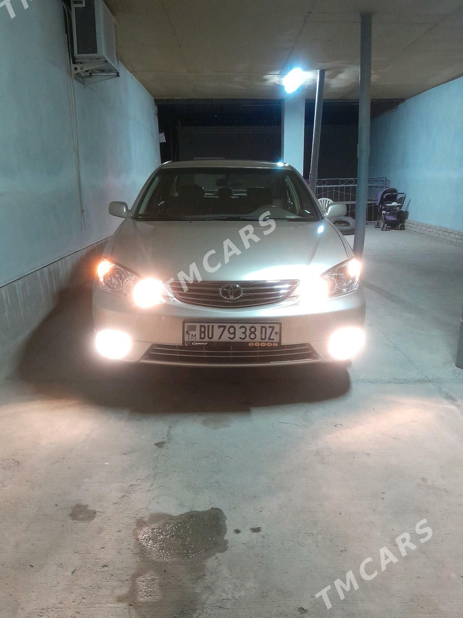 Toyota Camry 2005 - 180 000 TMT - Дашогуз - img 3