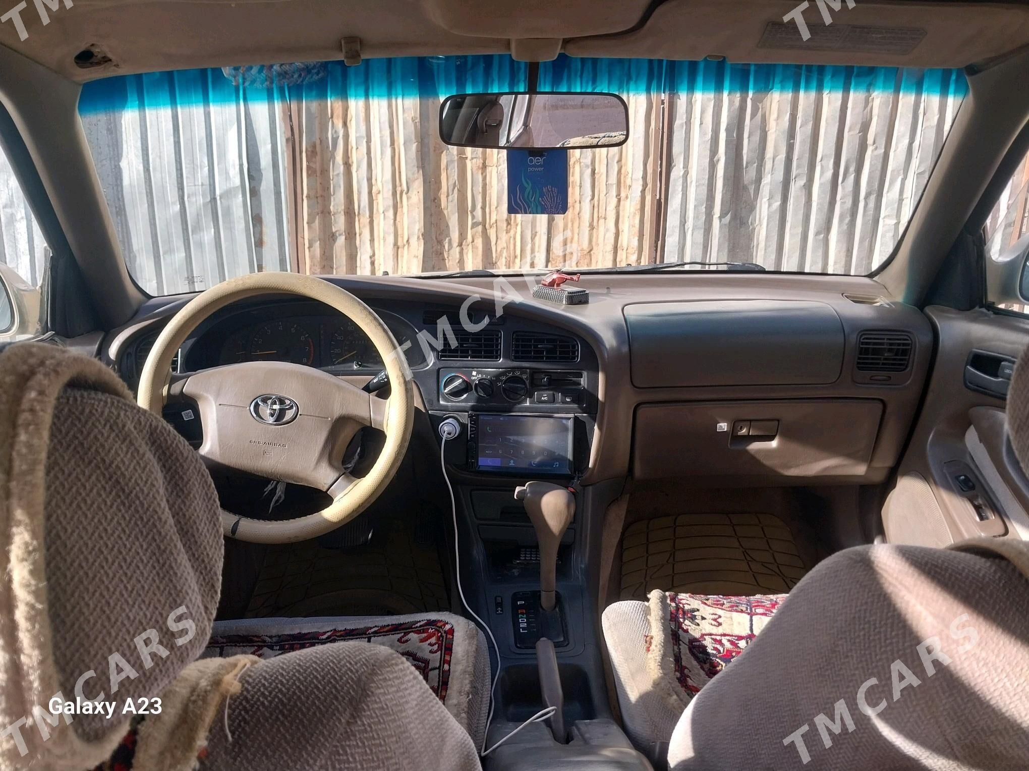 Toyota Camry 1996 - 79 000 TMT - Дашогуз - img 4