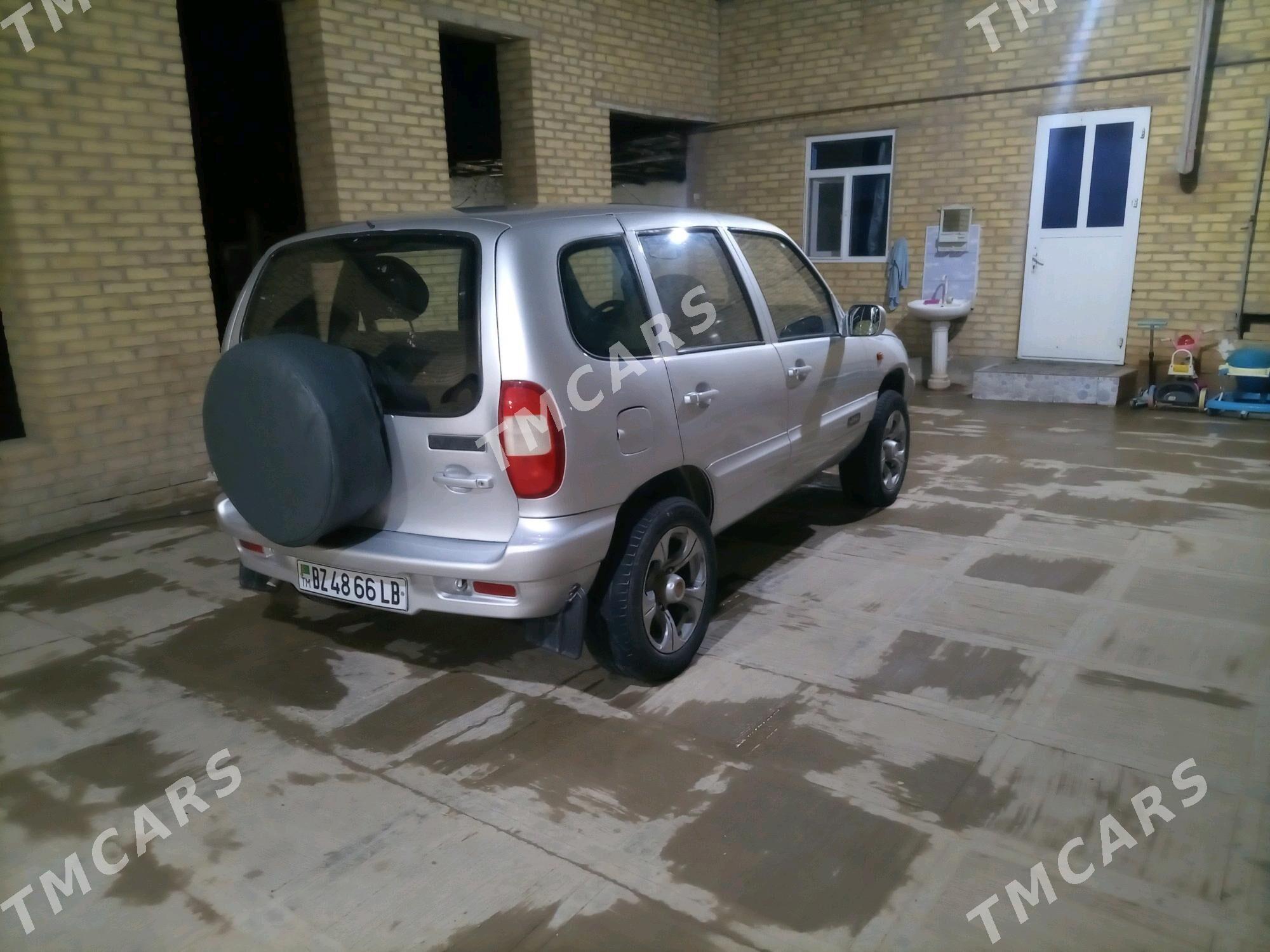 Chevrolet Niva 2008 - 70 000 TMT - Sakar - img 7