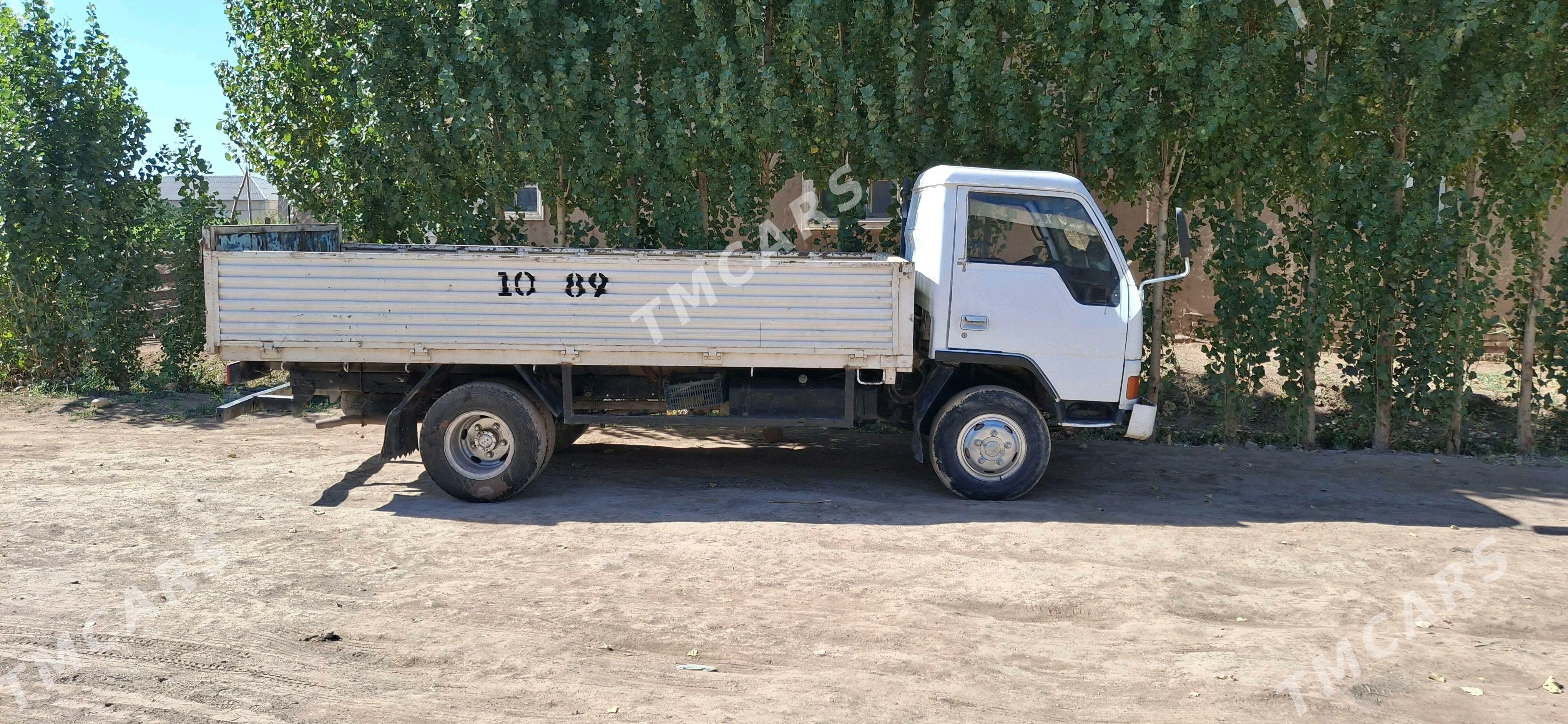Mitsubishi Canter 2005 - 180 000 TMT - Gurbansoltan Eje - img 2