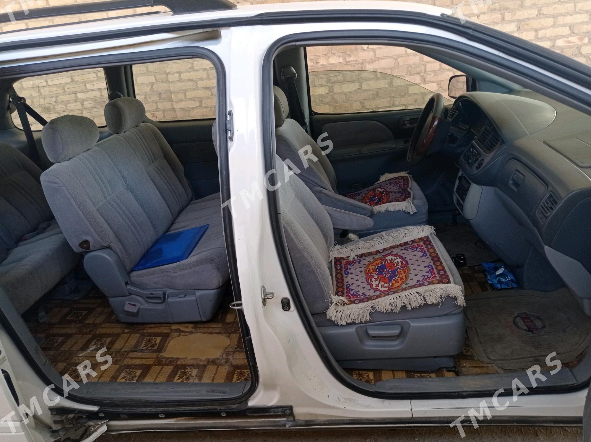 Toyota Sienna 2002 - 165 000 TMT - Сакарчага - img 5