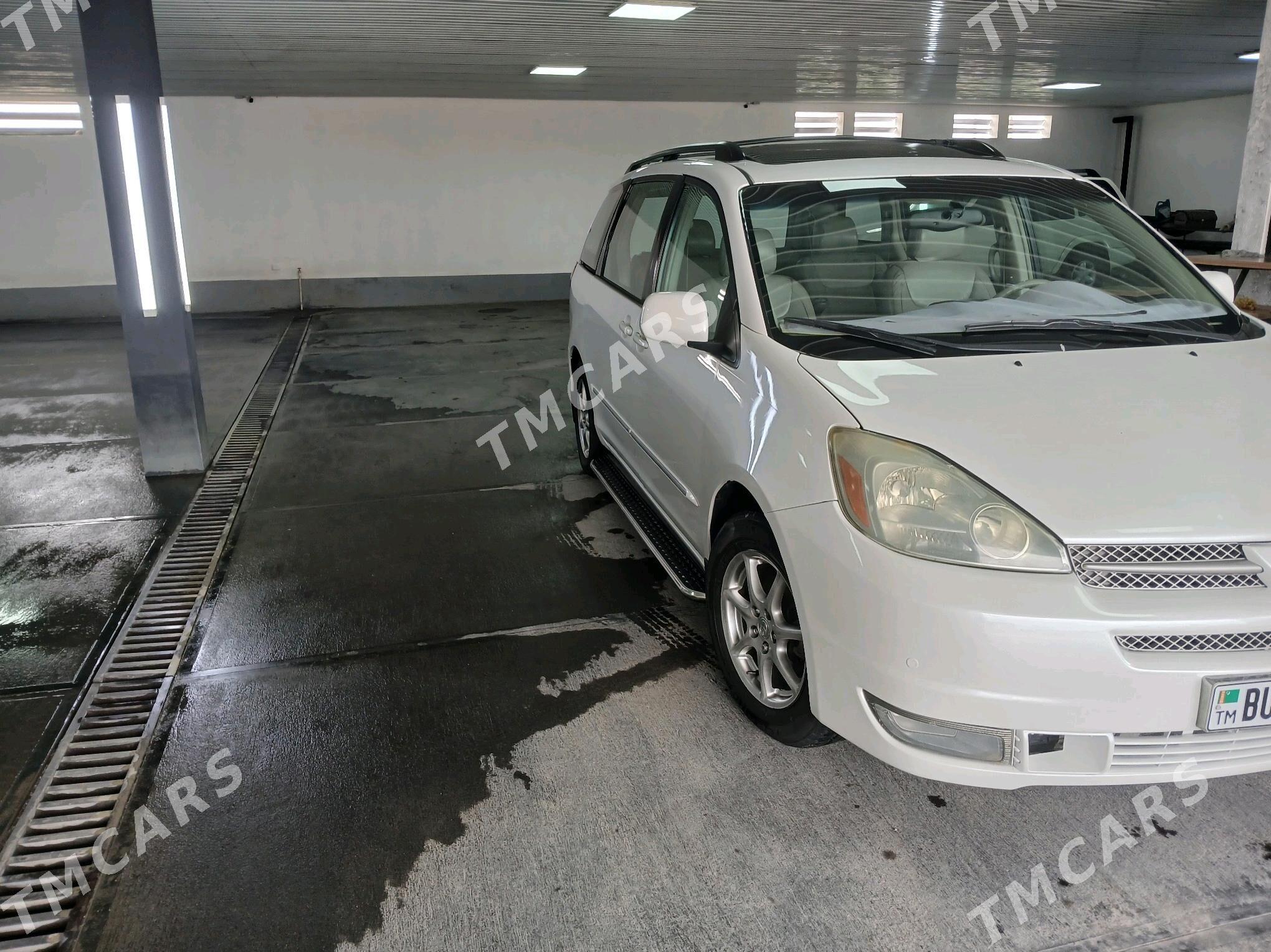Toyota Sienna 2004 - 215 000 TMT - Kaka - img 2