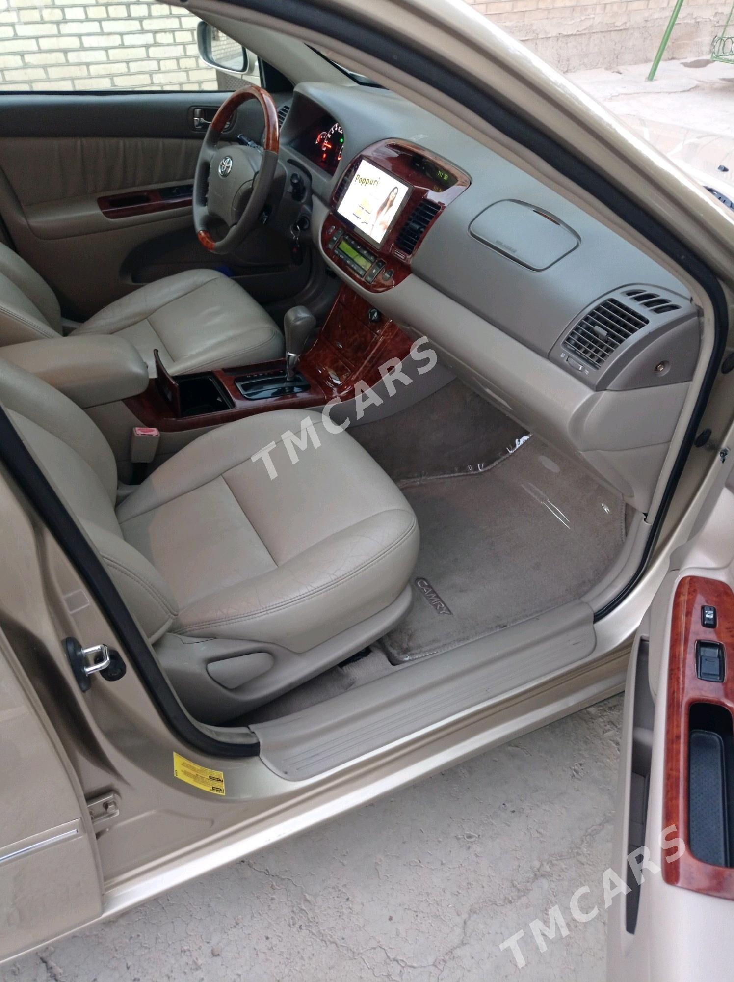 Toyota Camry 2003 - 195 000 TMT - Мары - img 8