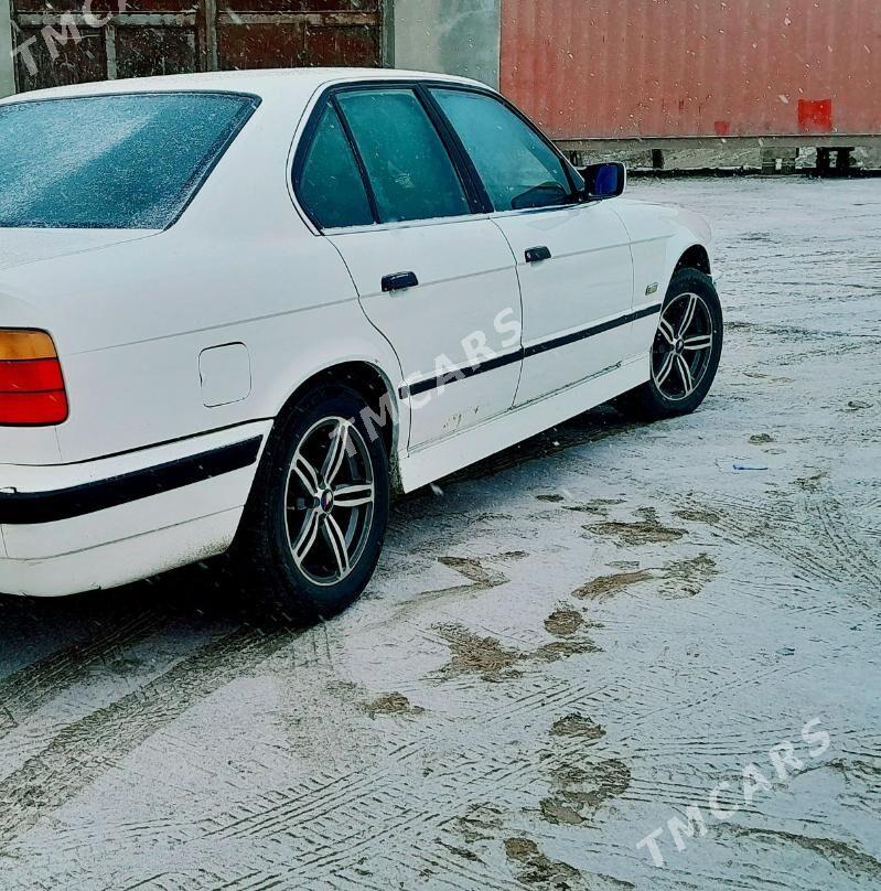BMW 525 1989 - 35 000 TMT - Губадаг - img 4