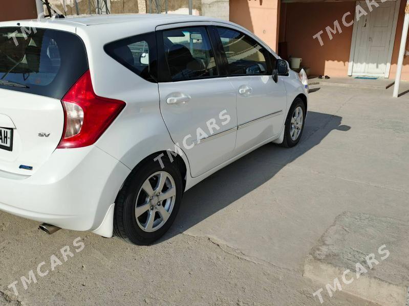 Nissan Versa Note 2014 - 115 000 TMT - Анев - img 4