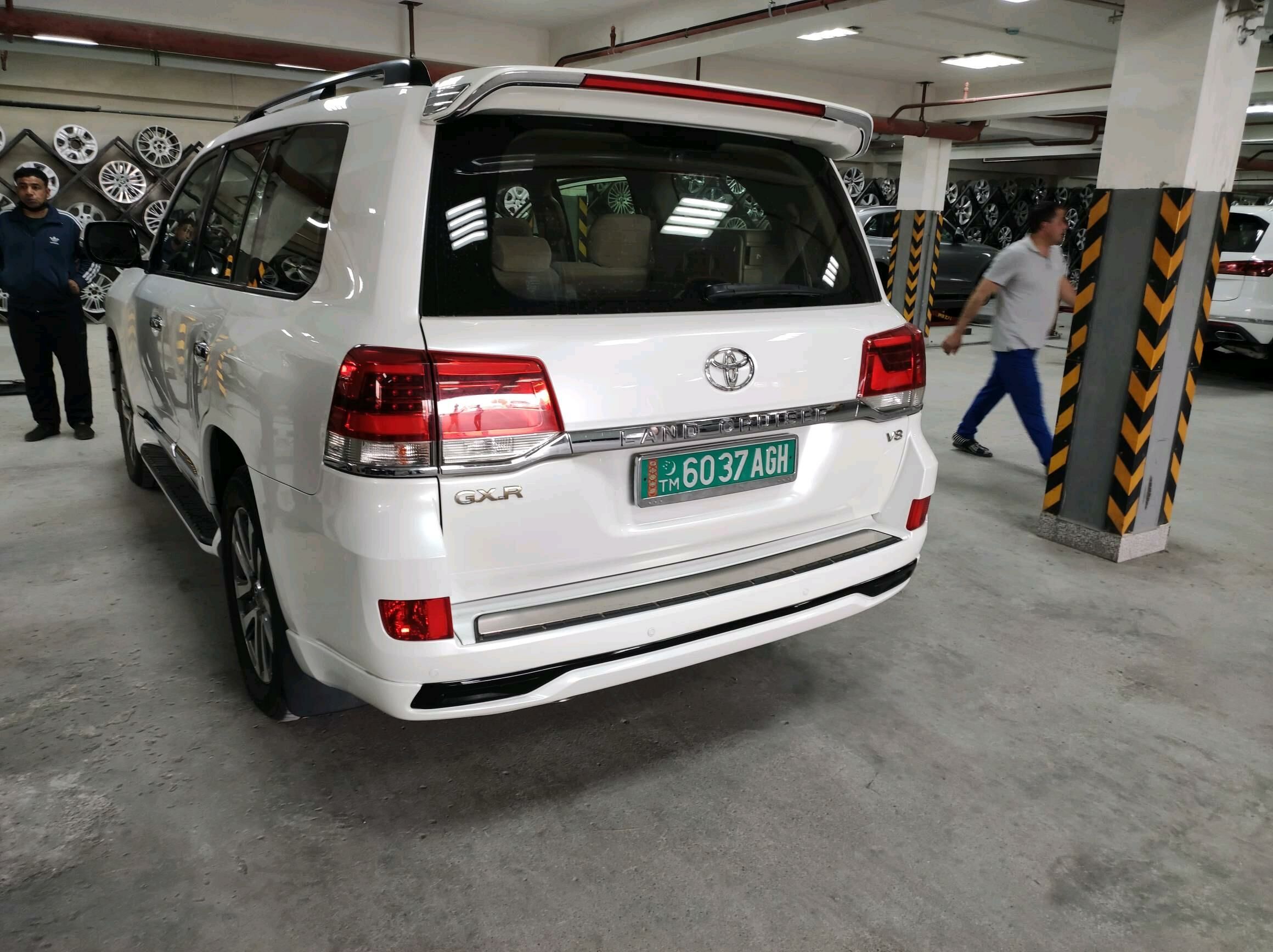 Land cruiser morda 2 500 TMT - 11 mkr - img 8