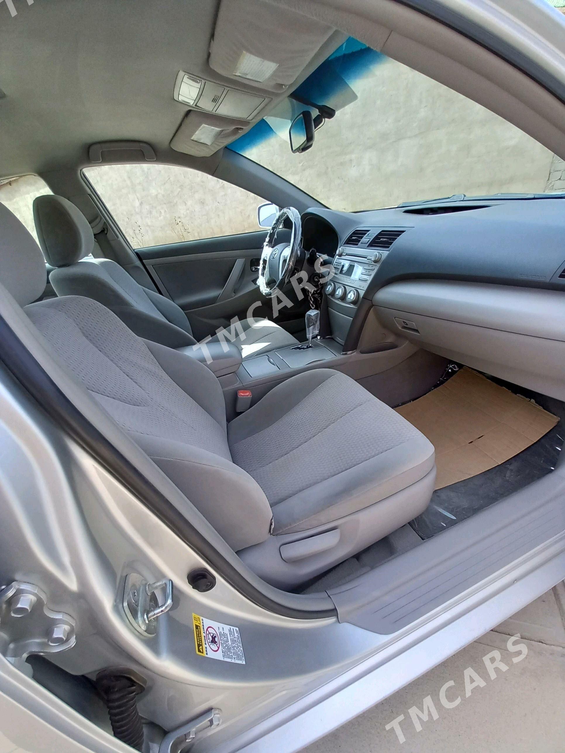 Toyota Camry 2010 - 230 000 TMT - Balkanabat - img 10