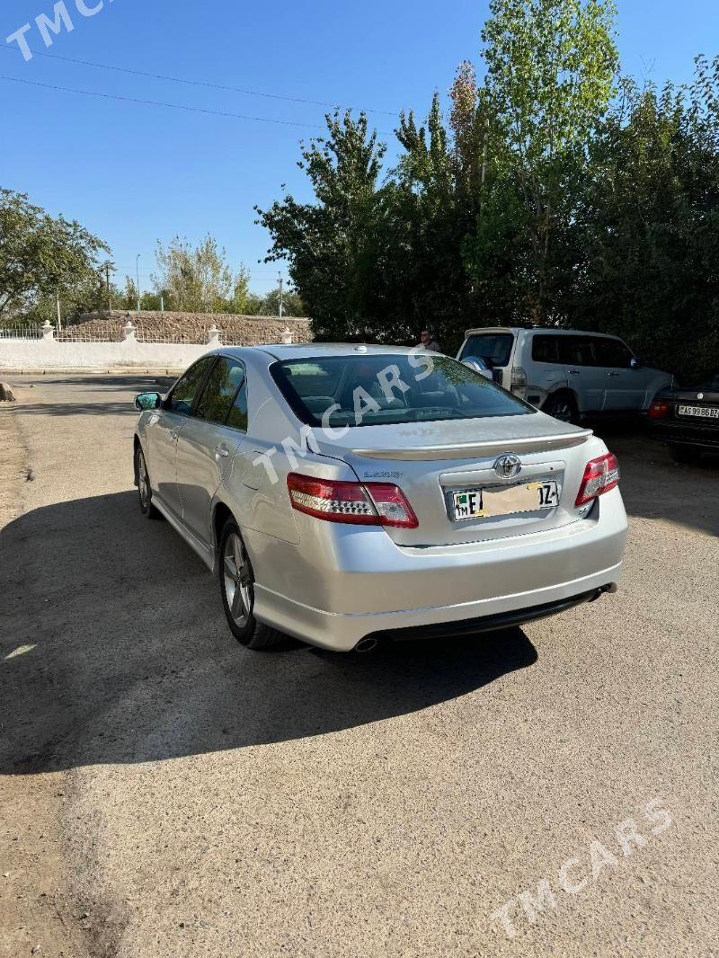 Toyota Camry 2010 - 230 000 TMT - Дашогуз - img 6