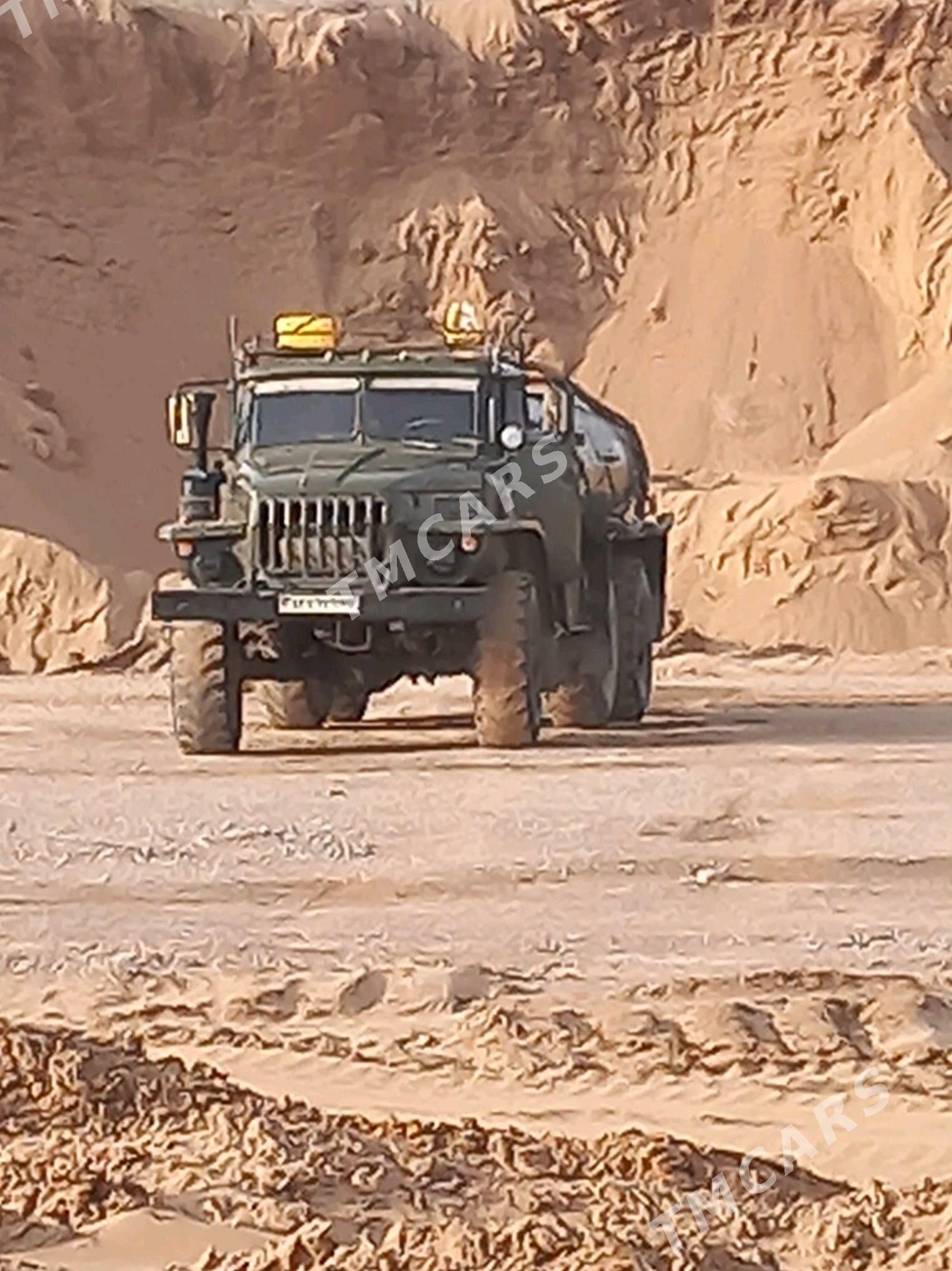 Ural 4320 1980 - 200 000 TMT - Сакарчага - img 9
