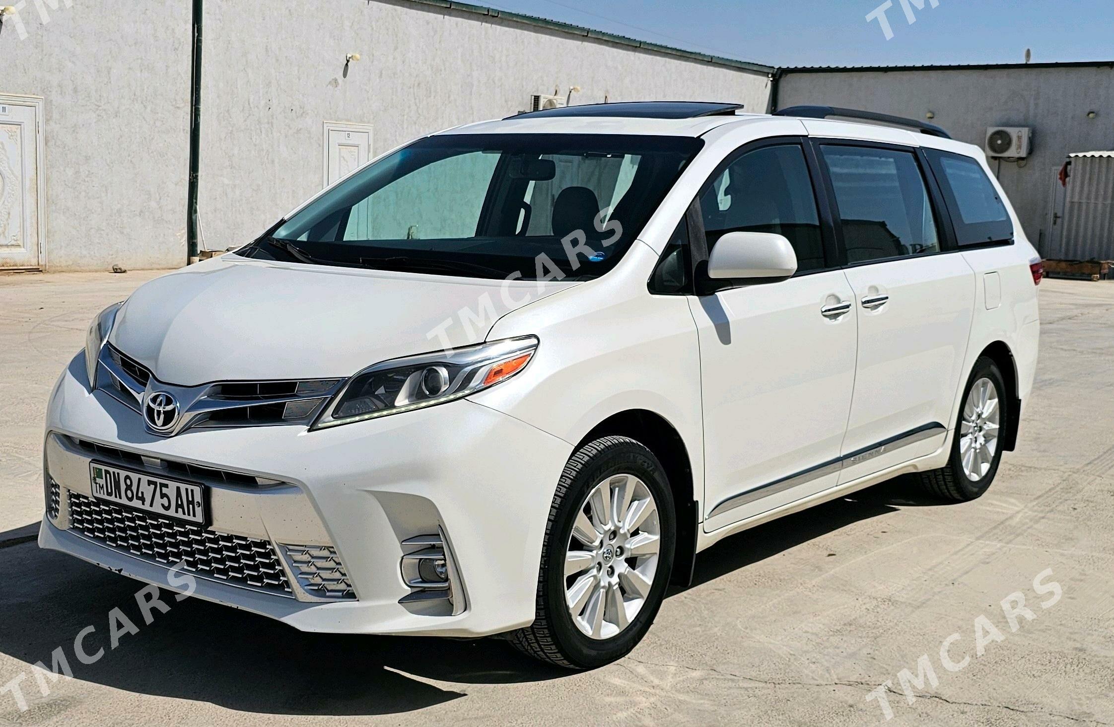 Toyota Sienna 2015 - 369 000 TMT - Теджен - img 7