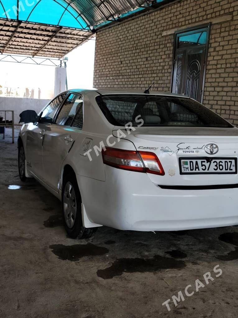 Toyota Camry 2010 - 130 000 TMT - Гороглы (Тагта) - img 8