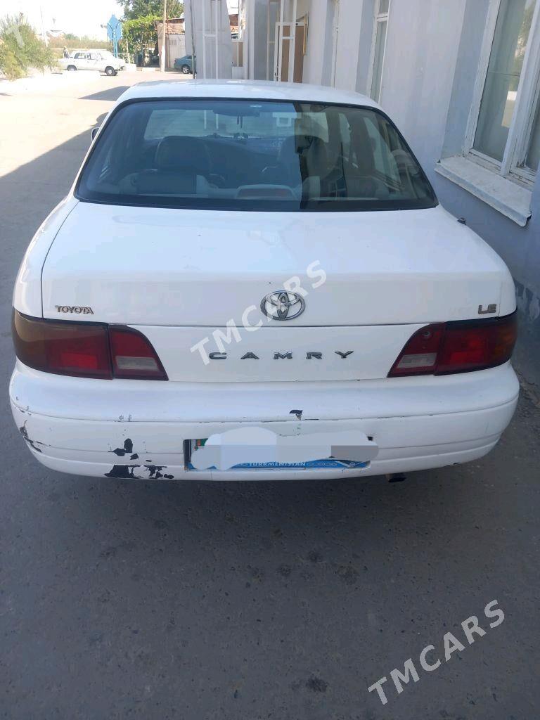 Toyota Camry 1995 - 75 000 TMT - Türkmenabat - img 2