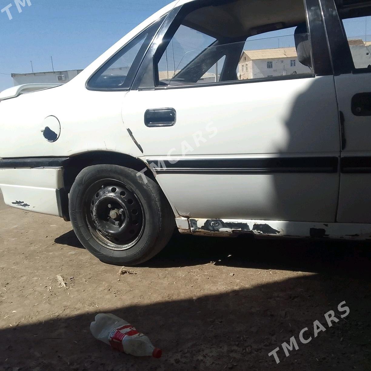 Opel Vectra 1991 - 22 000 TMT - Болдумсаз - img 7