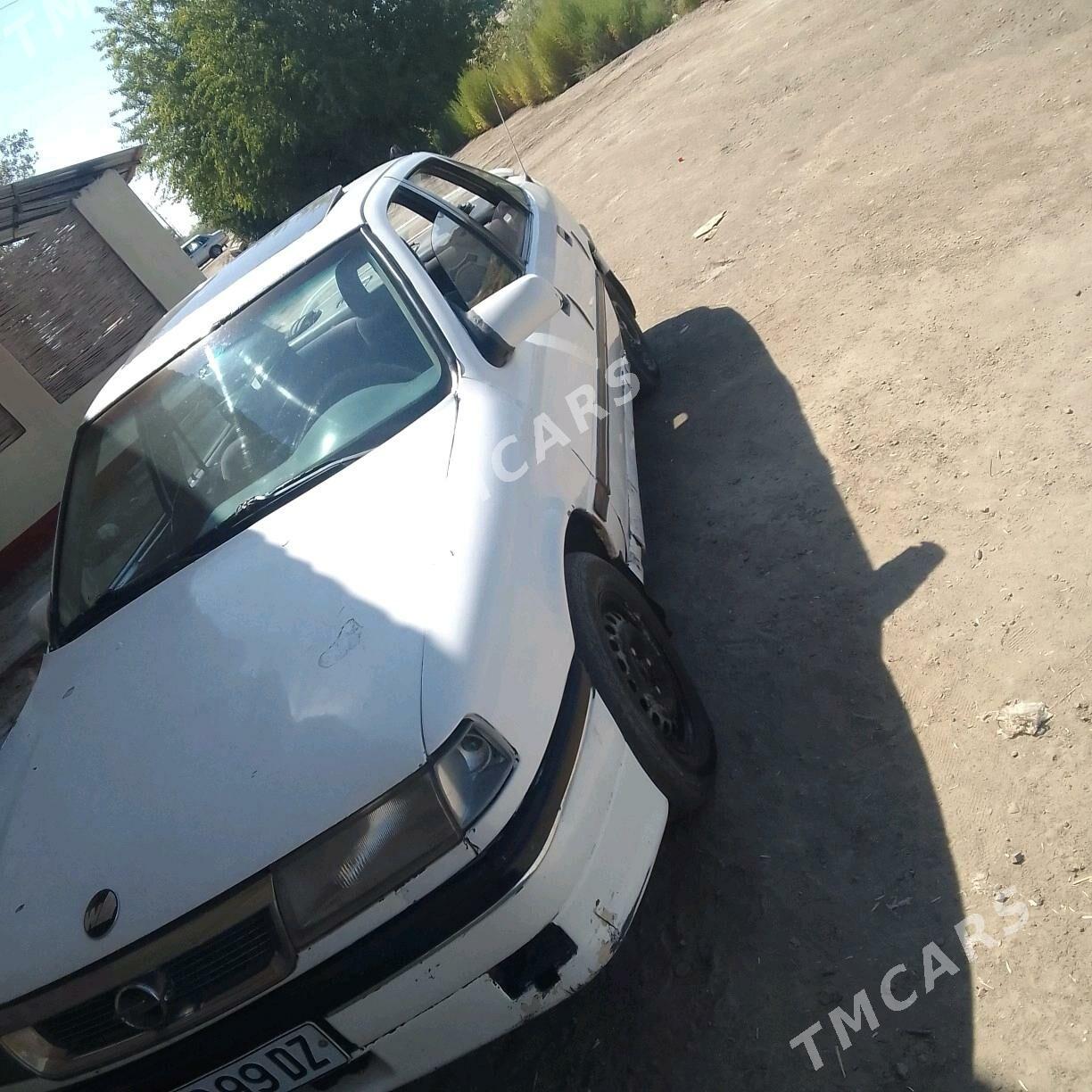 Opel Vectra 1991 - 22 000 TMT - Болдумсаз - img 5