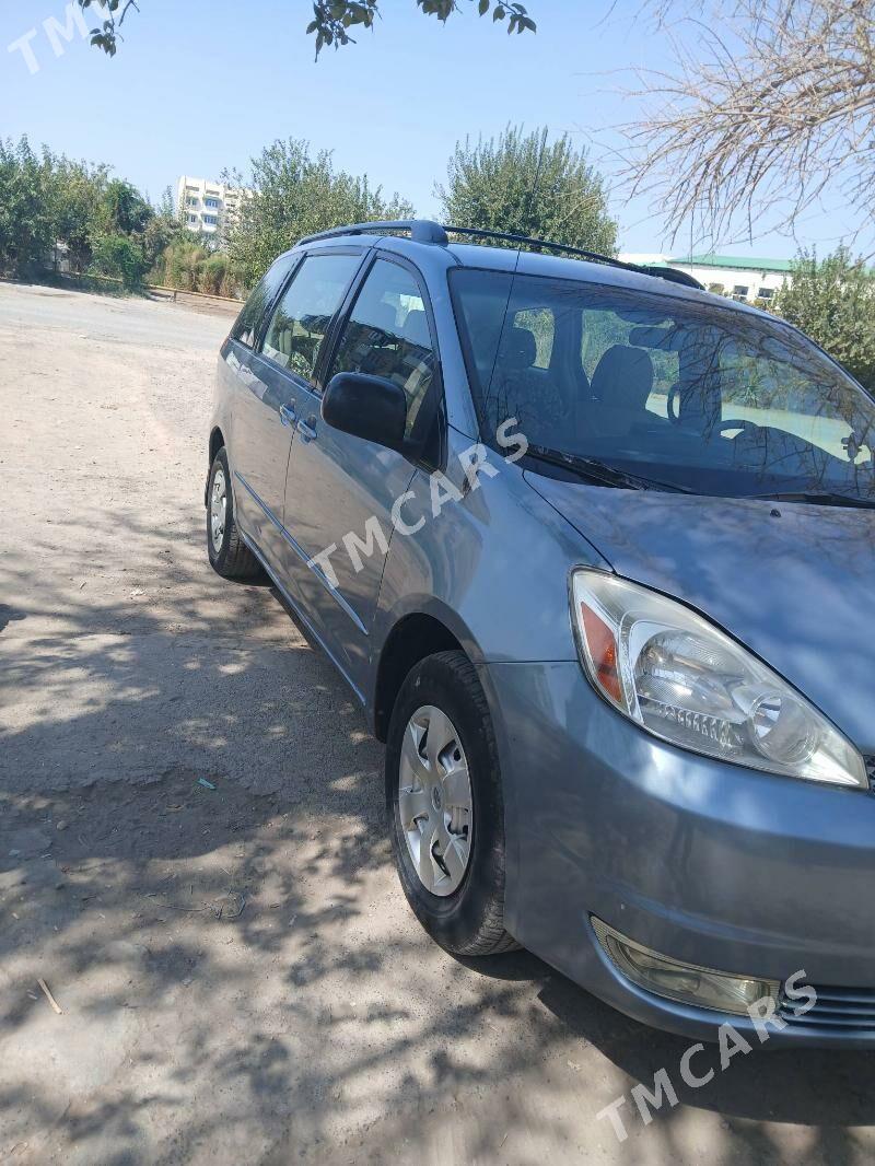 Toyota Sienna 2004 - 230 000 TMT - Туркменабат - img 3