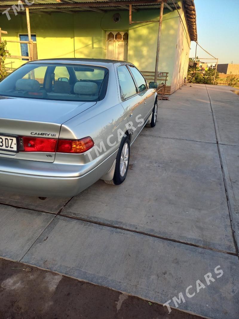 Toyota Camry 2001 - 153 000 TMT - Şabat etr. - img 3