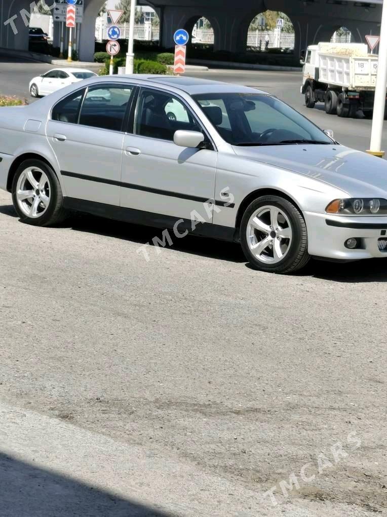BMW E39 1998 - 90 000 TMT - Aşgabat - img 2