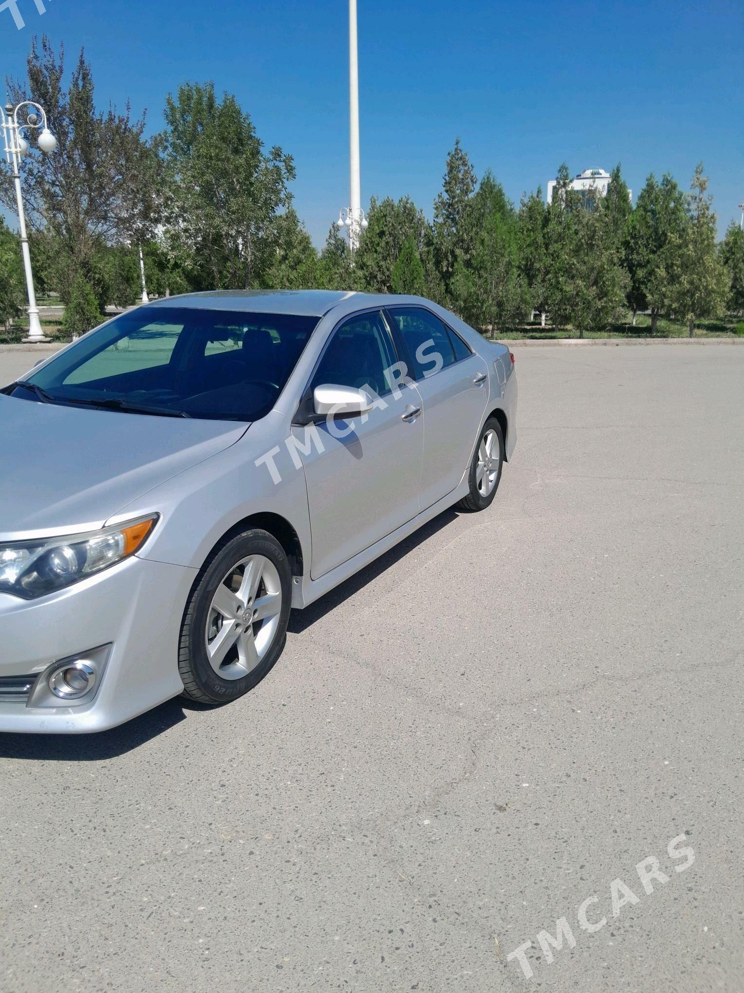 Toyota Camry 2012 - 240 000 TMT - Дашогуз - img 7