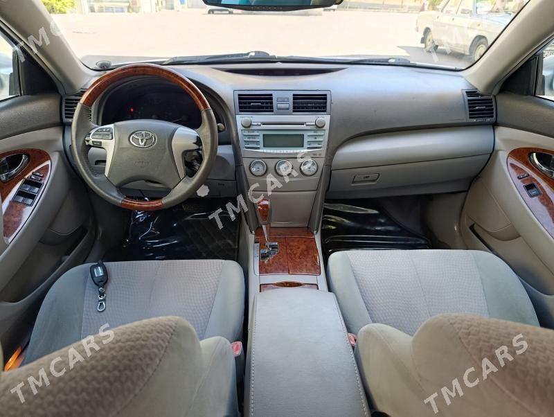 Toyota Camry 2010 - 170 000 TMT - Мир 2 - img 8