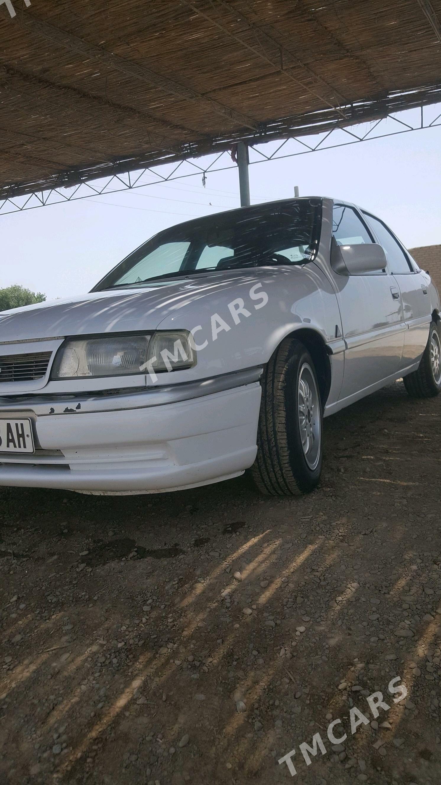 Opel Vectra 1993 - 32 000 TMT - Sarahs - img 6