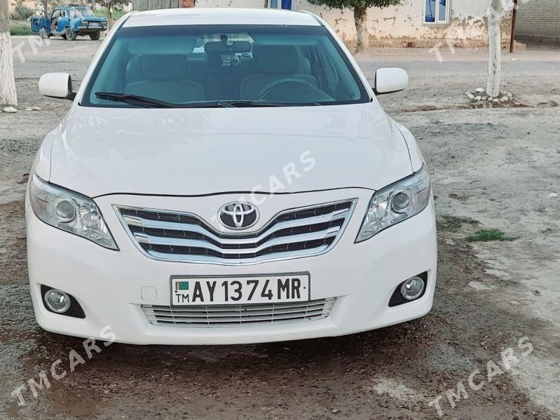 Toyota Camry 2010 - 140 000 TMT - Baýramaly - img 3