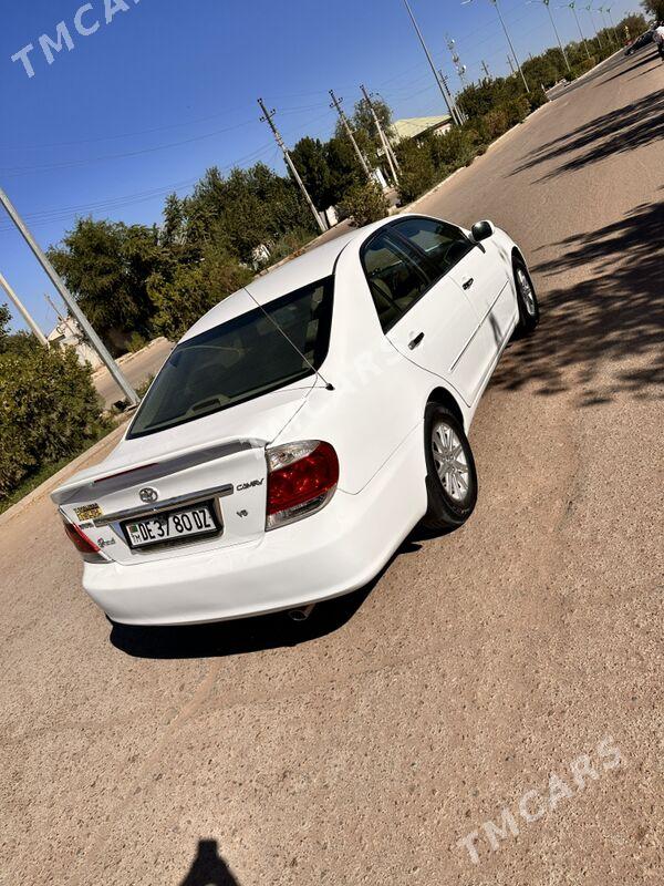 Toyota Camry 2004 - 170 000 TMT - Köneürgenç - img 4