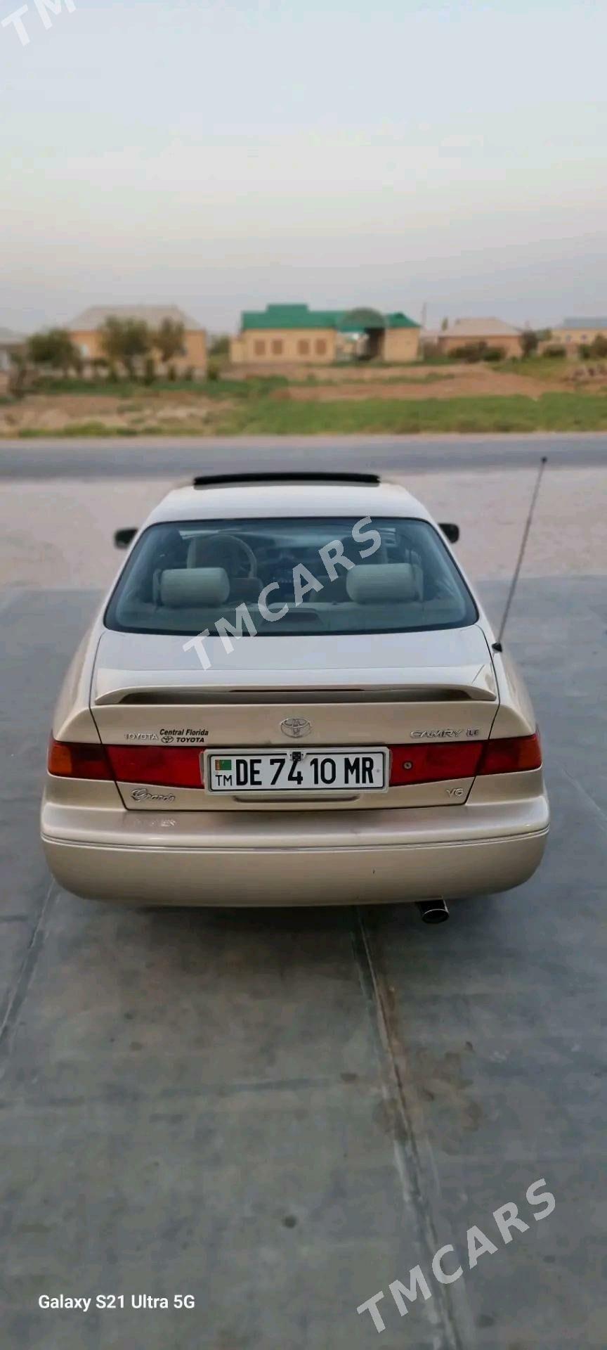 Toyota Camry 1998 - 140 000 TMT - Baýramaly - img 2